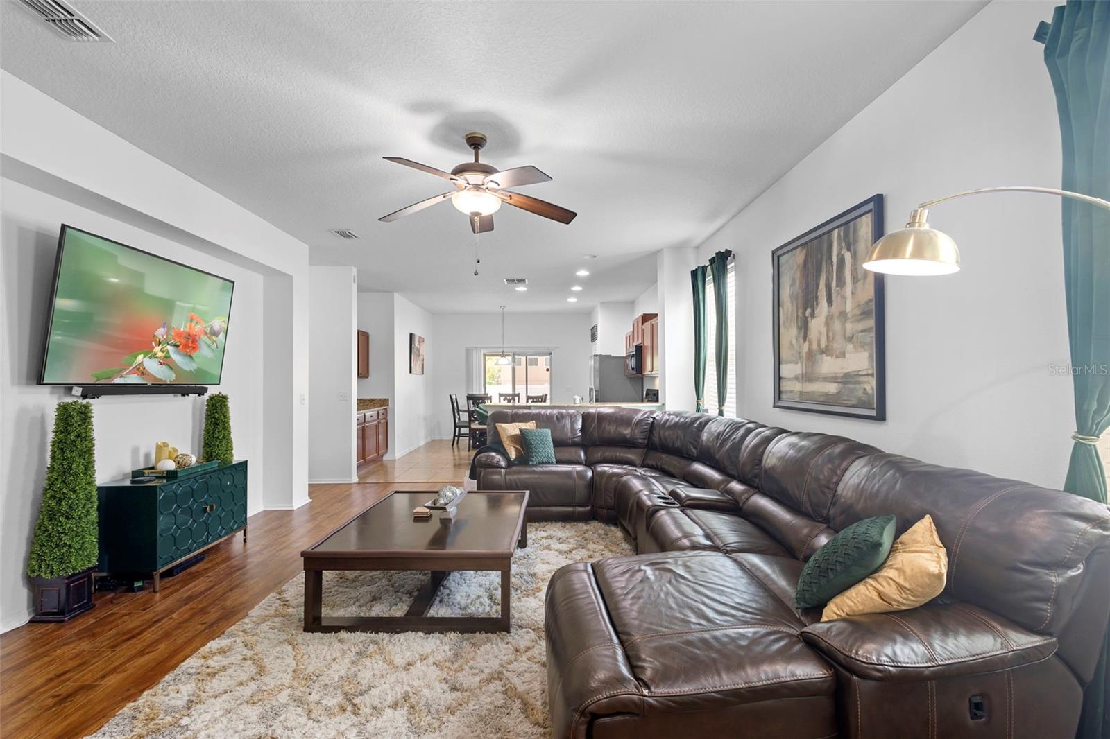 Image 6 of 57 For 30245 Cheval Street