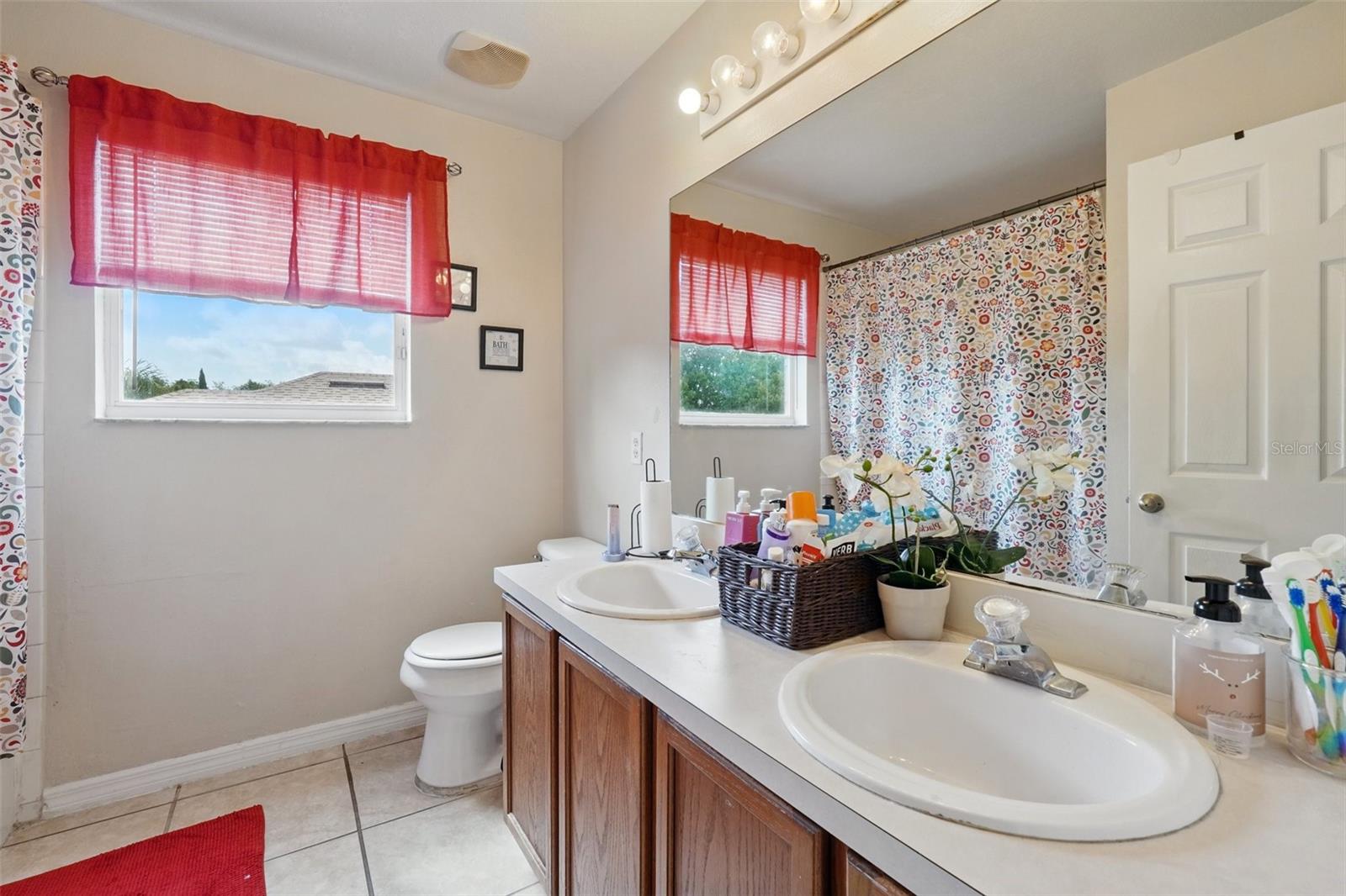 Image 24 of 37 For 4208 Lugano Court