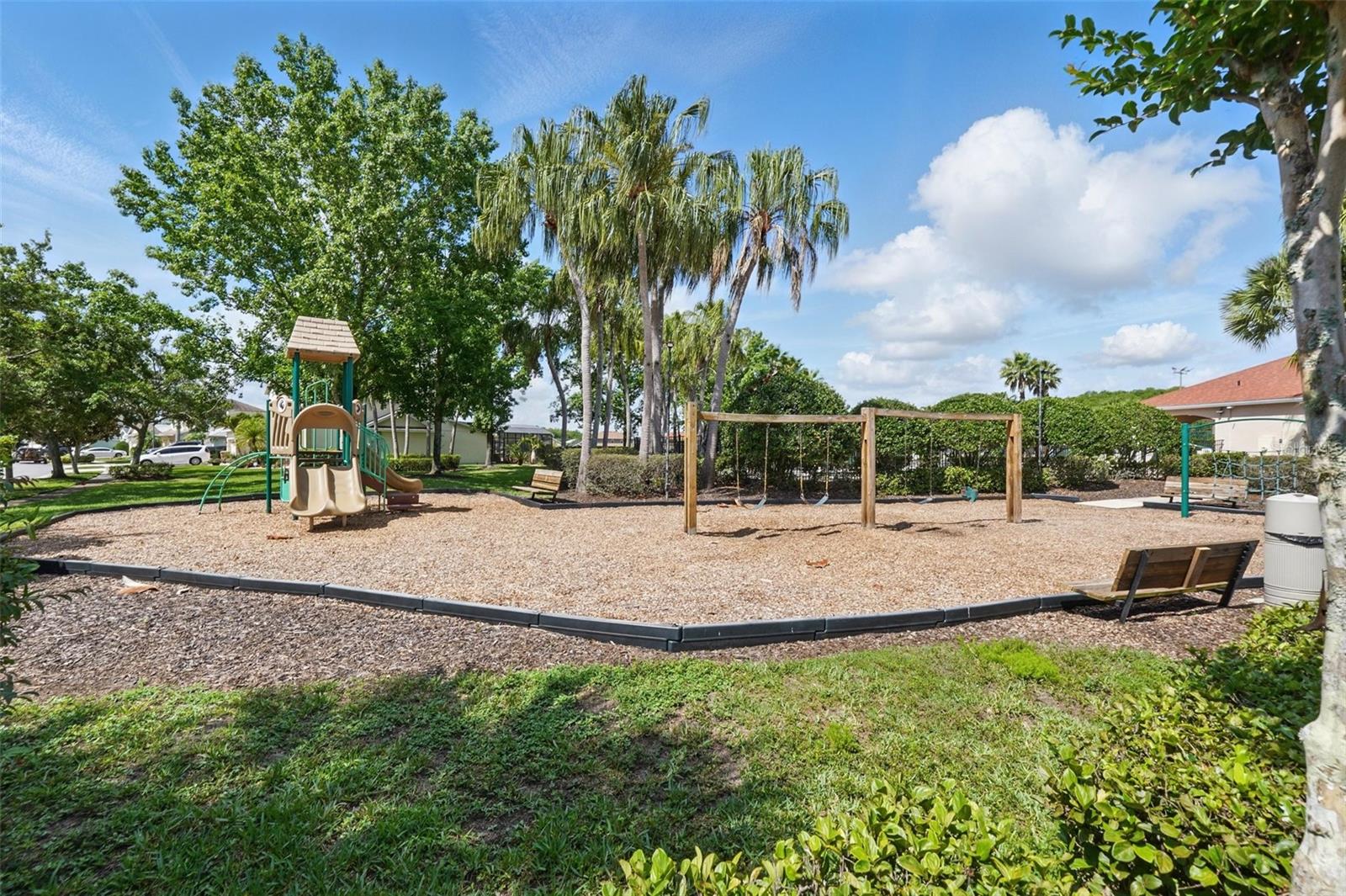 Image 35 of 37 For 4208 Lugano Court