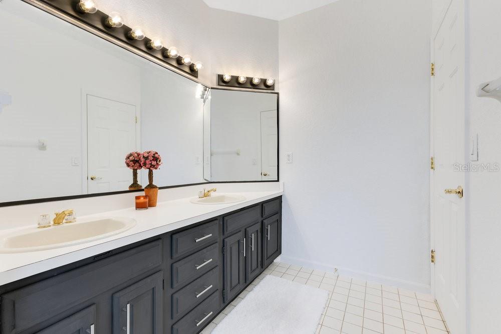Image 34 of 86 For 5913 Masters Boulevard