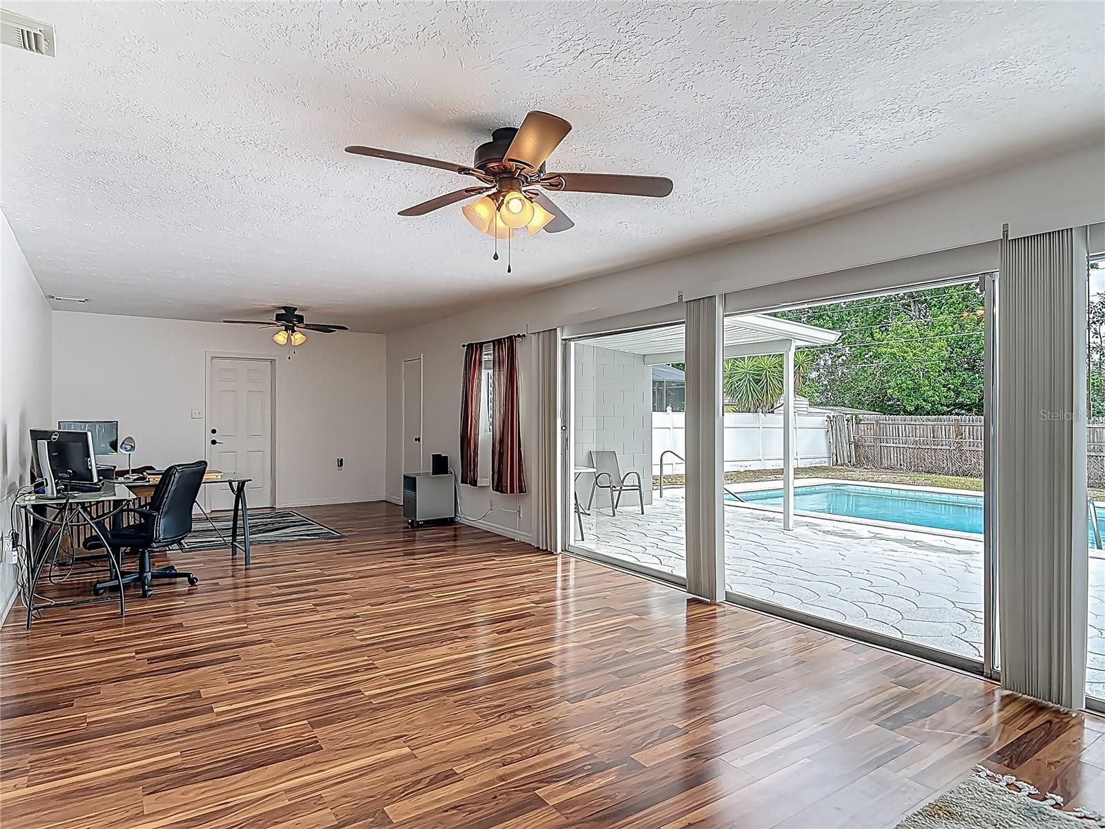 Image 15 of 33 For 2203 Beatrice Drive