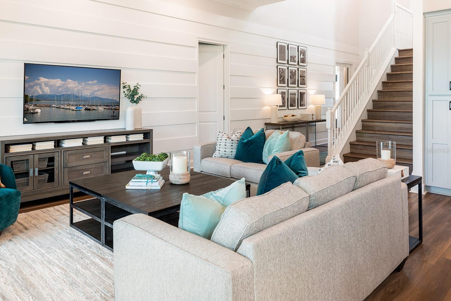 Image 4 of 26 For 1031 Signet