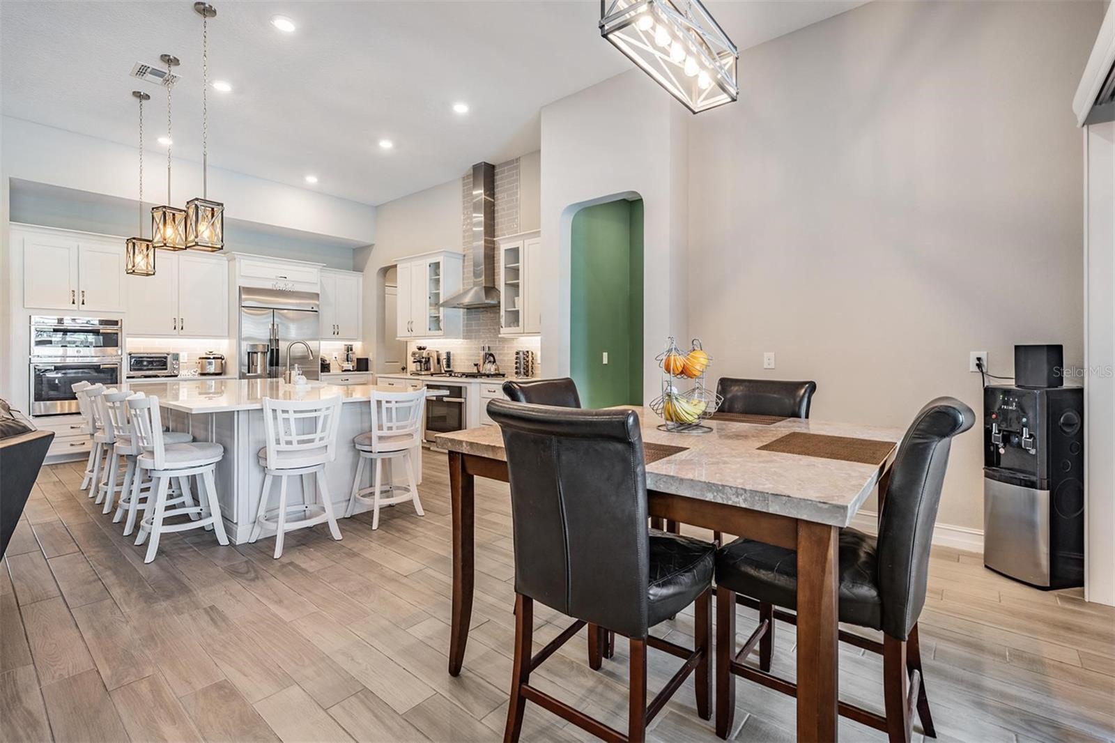 Listing photo id 17 for 29043 Picana Lane