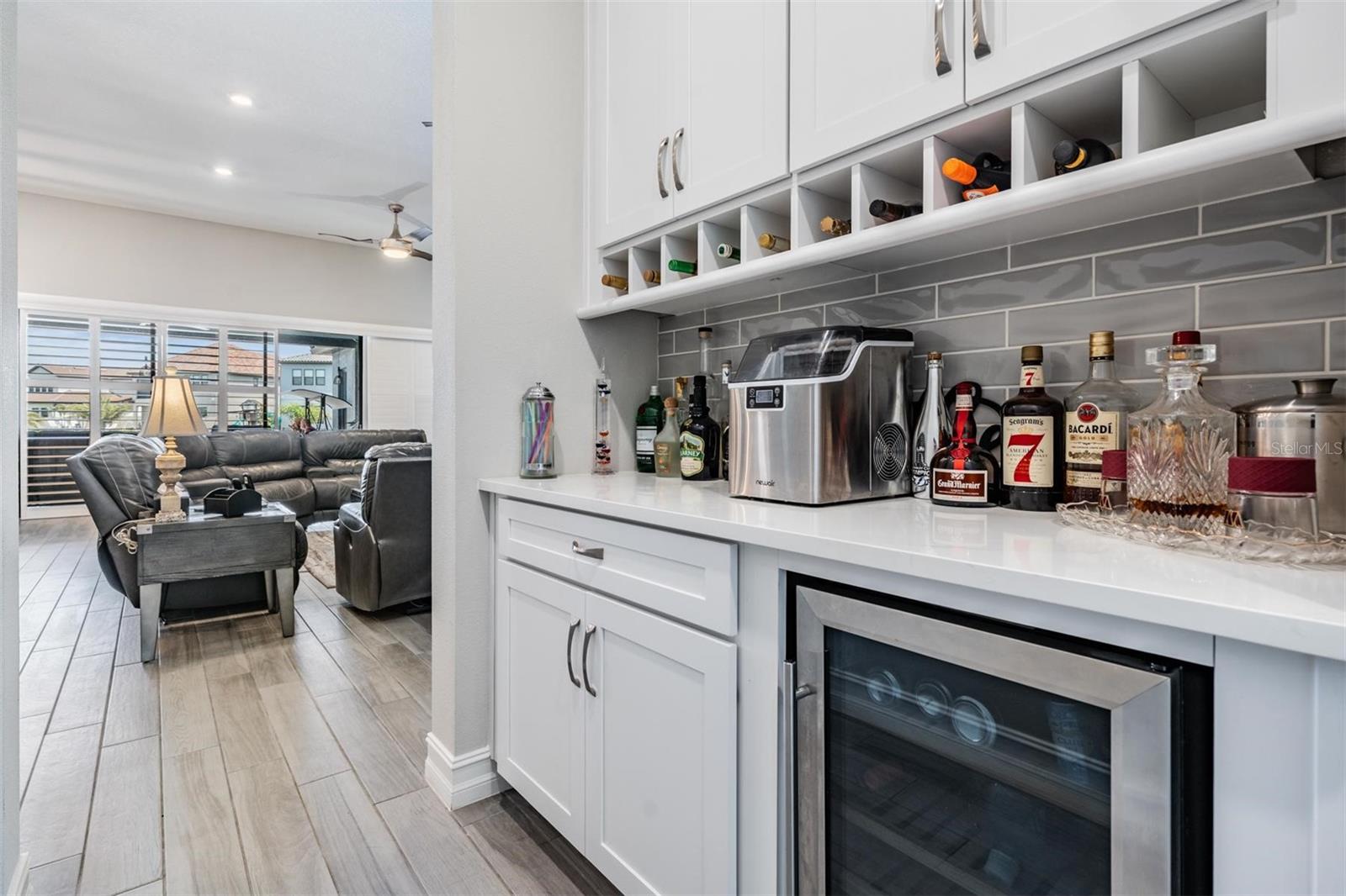 Listing photo id 20 for 29043 Picana Lane