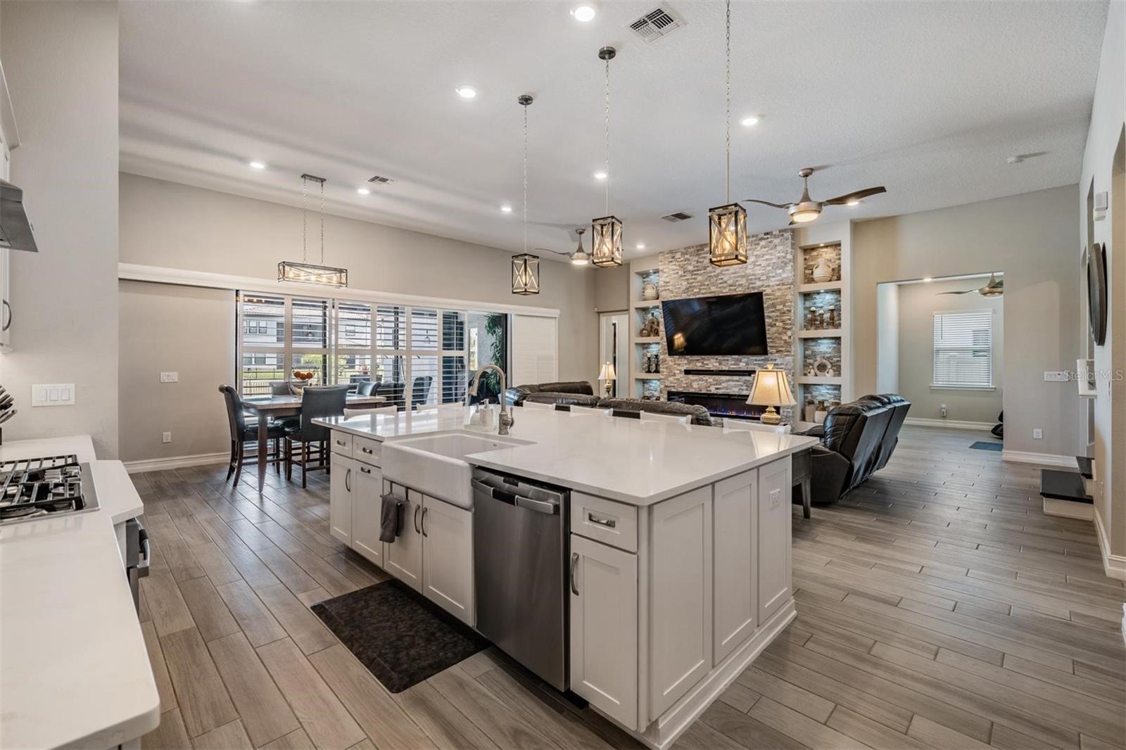 Listing photo id 21 for 29043 Picana Lane