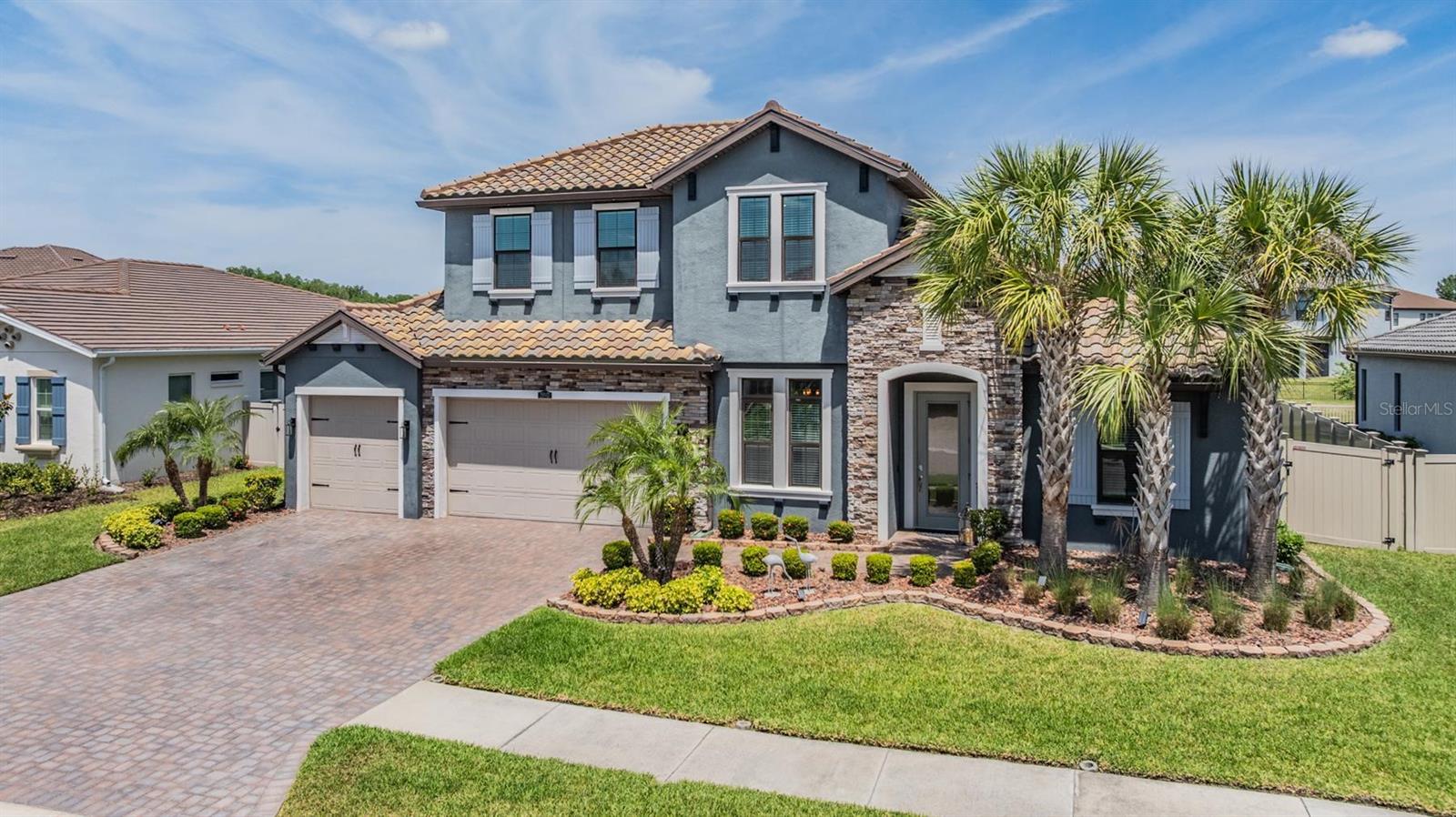 Listing photo id 1 for 29043 Picana Lane
