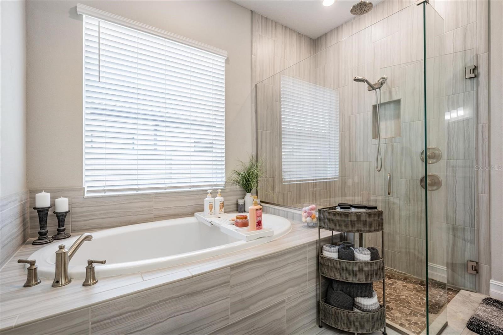 Listing photo id 31 for 29043 Picana Lane