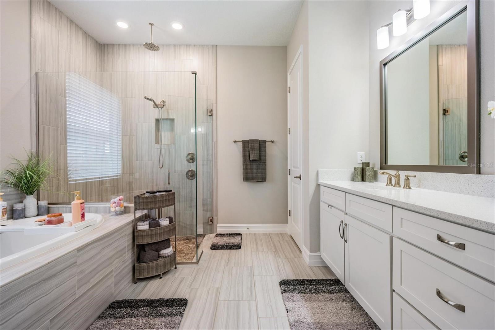 Listing photo id 34 for 29043 Picana Lane