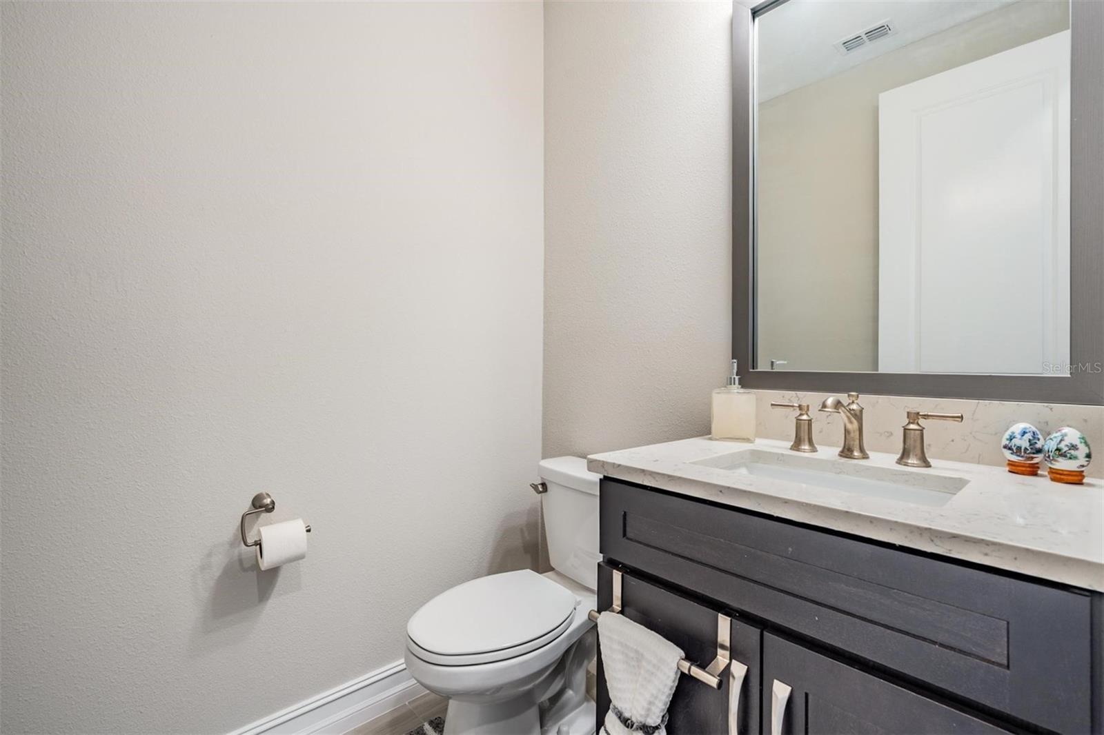 Listing photo id 37 for 29043 Picana Lane
