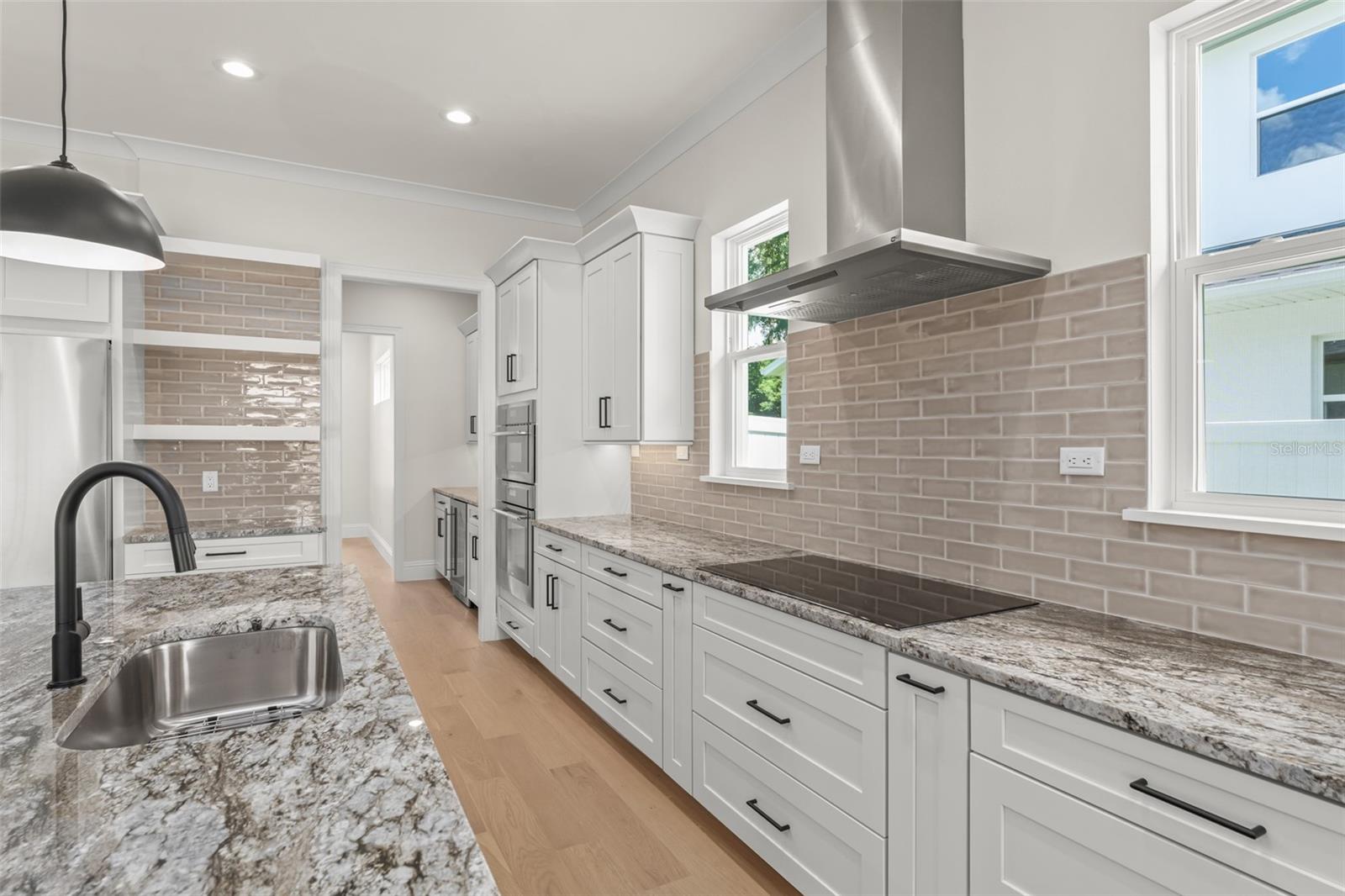 Image 11 of 58 For 2636 Sheffield Avenue