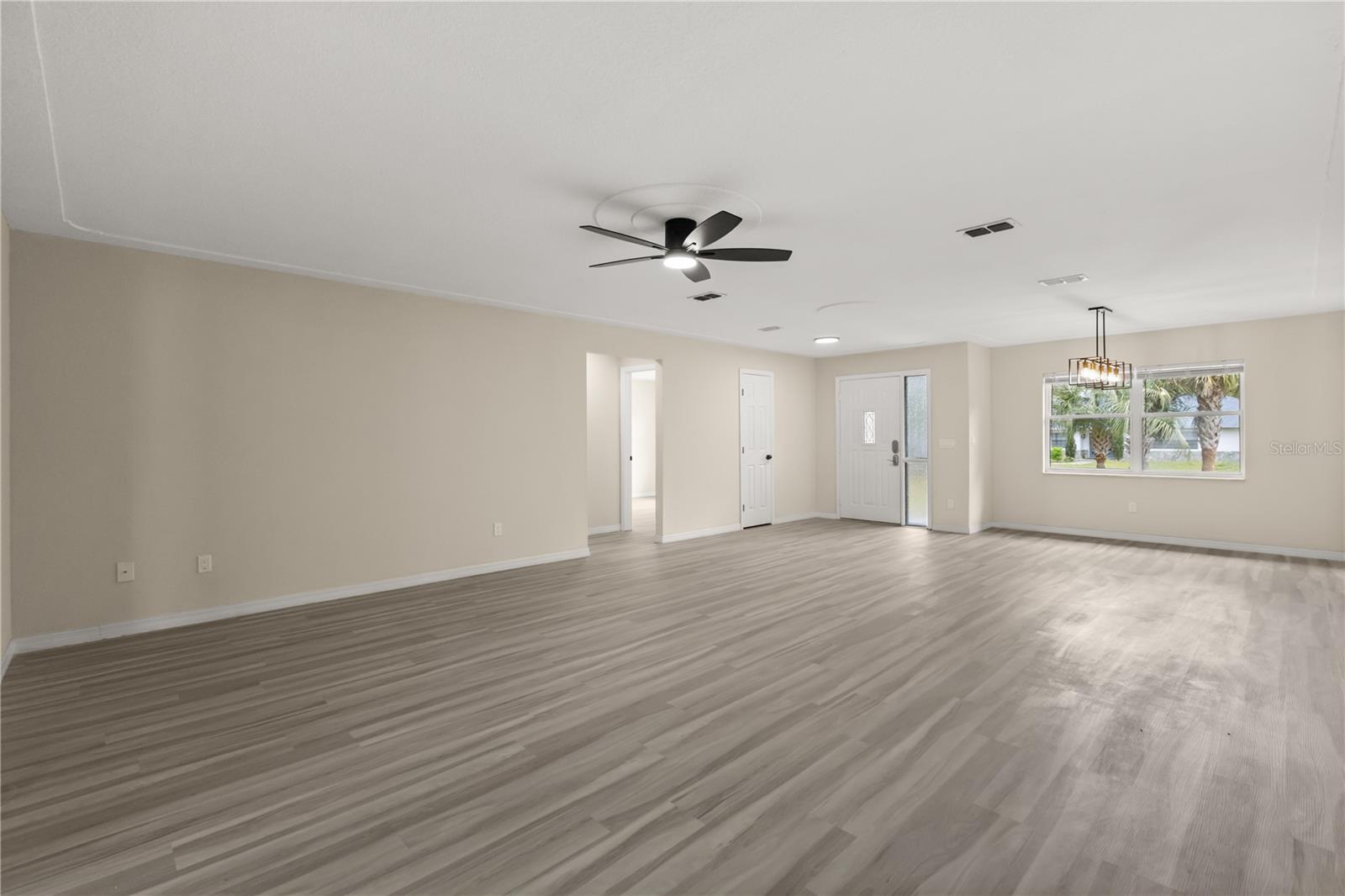 Image 6 of 35 For 15690 46th Circle