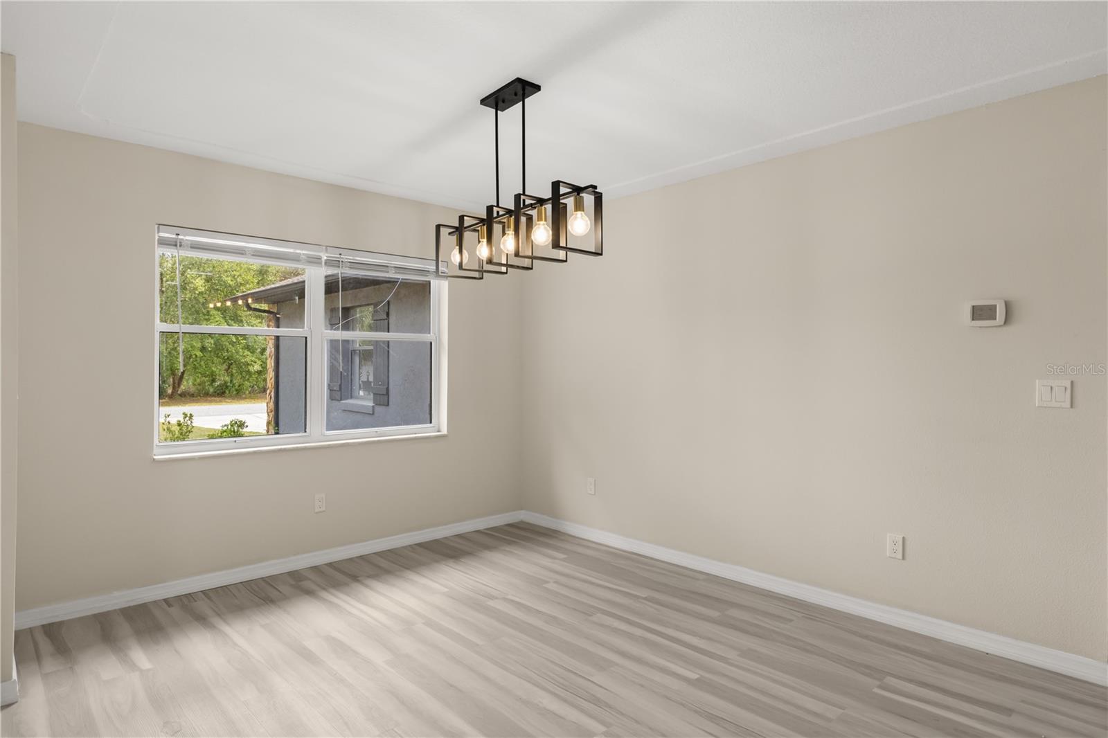 Image 7 of 35 For 15690 46th Circle
