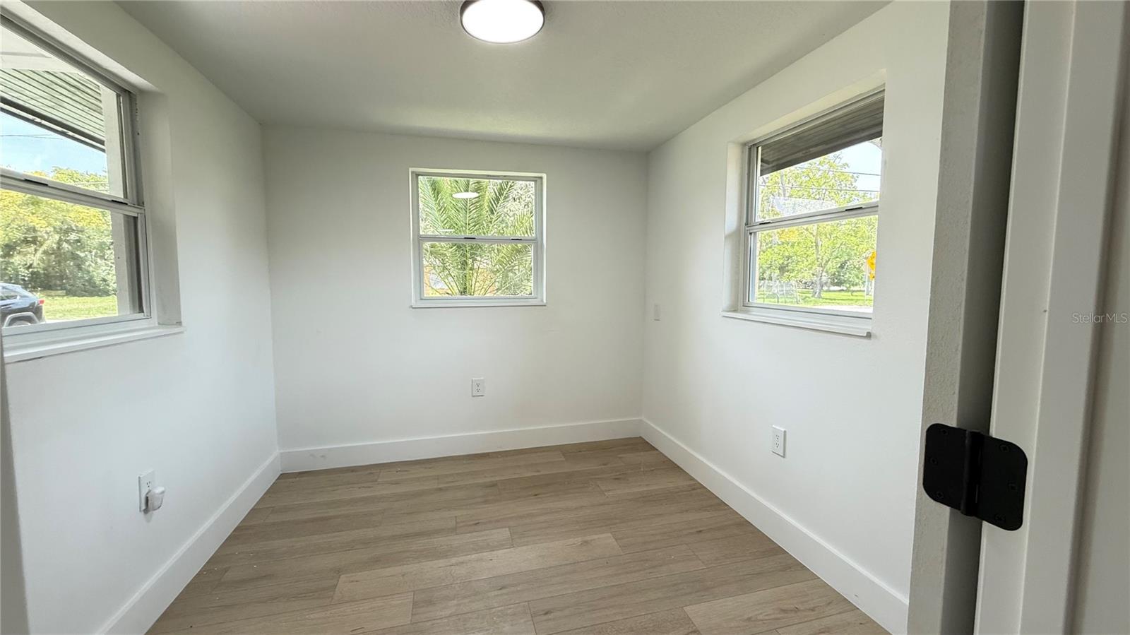 Image 15 of 23 For 1011 16th Street