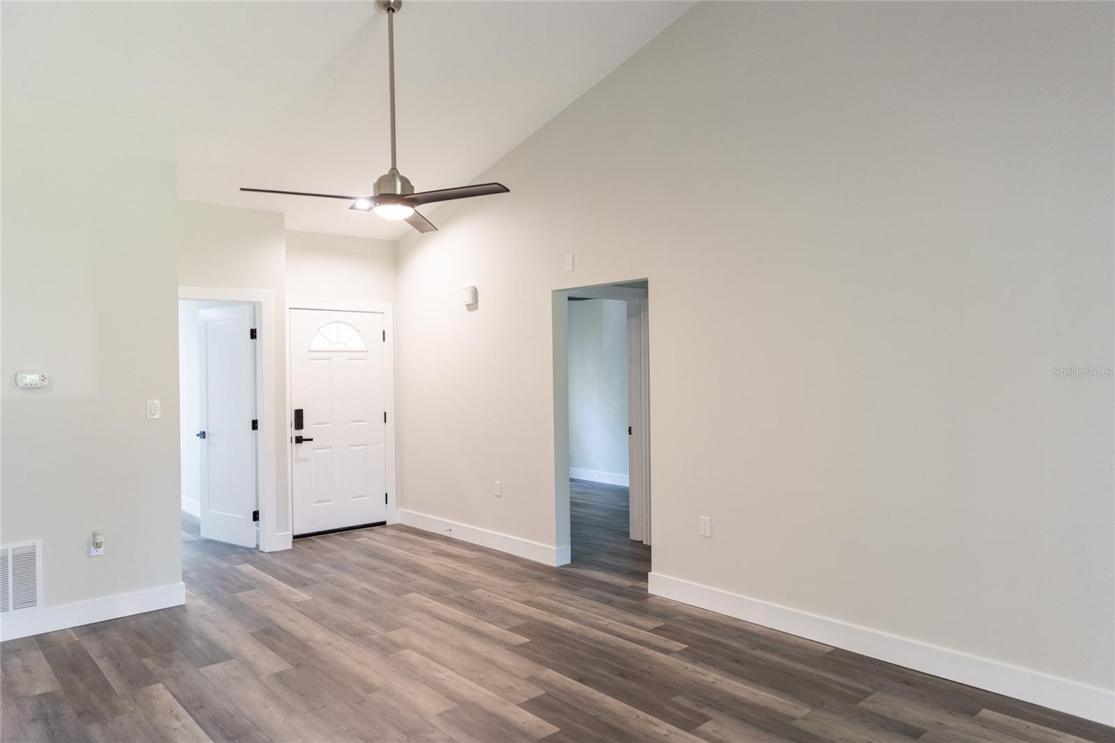 Image 3 of 17 For 620 Fern Street