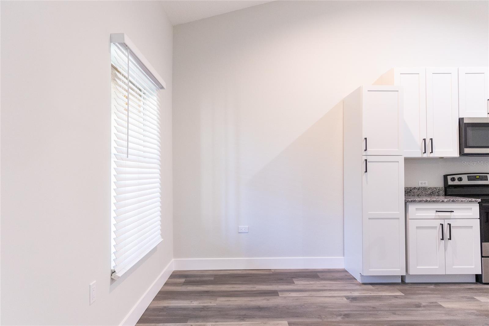 Image 4 of 17 For 620 Fern Street