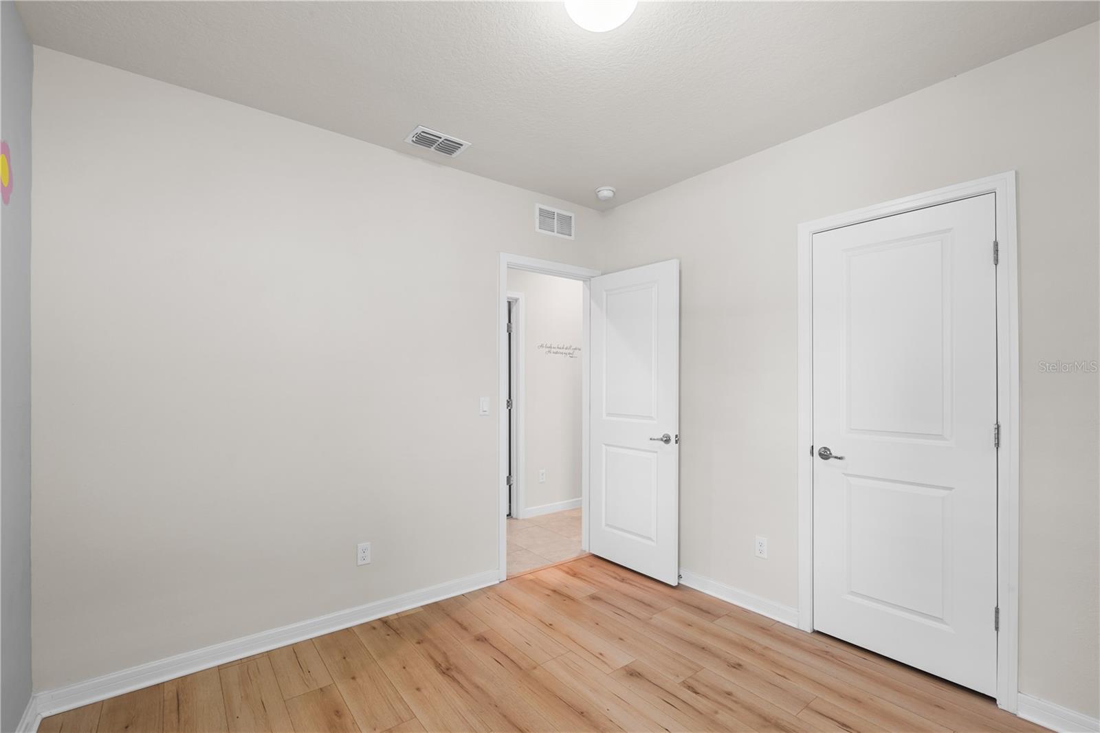 Image 19 of 33 For 2130 Bur Oak Boulevard
