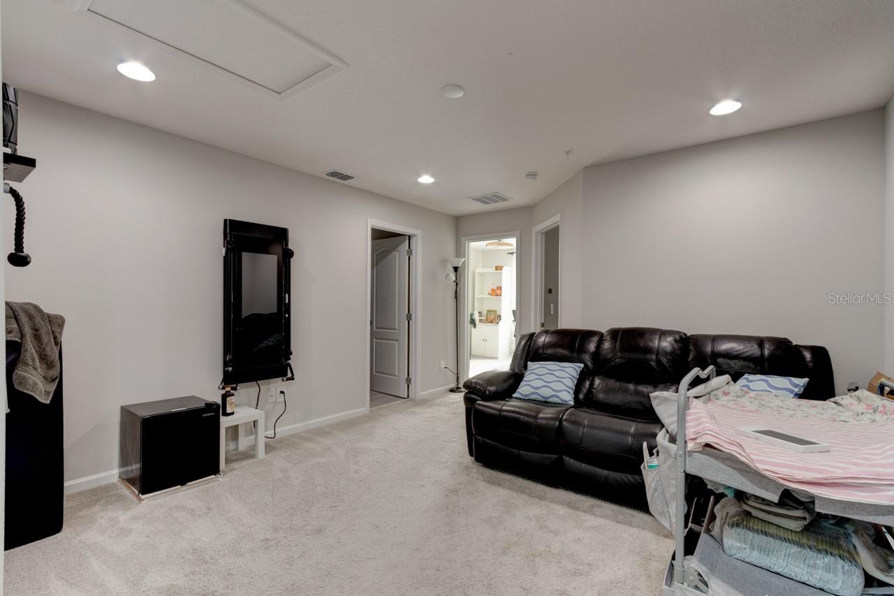 Image 12 of 21 For 287 Cape Honeysuckle Place