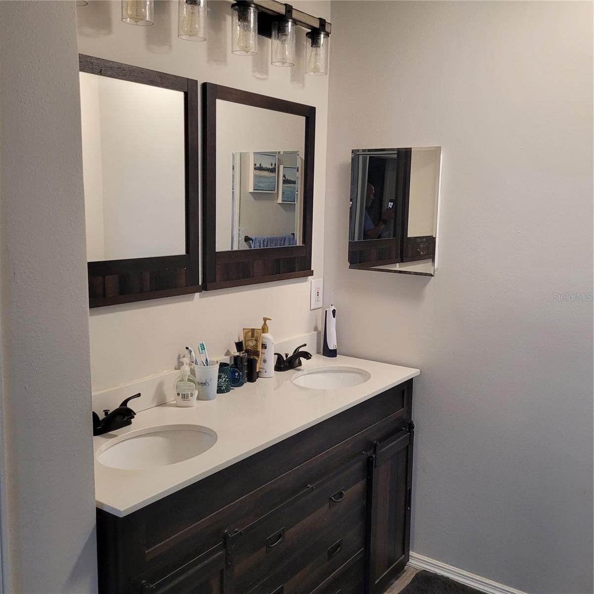 Image 10 of 19 For 8539 Clematis Lane
