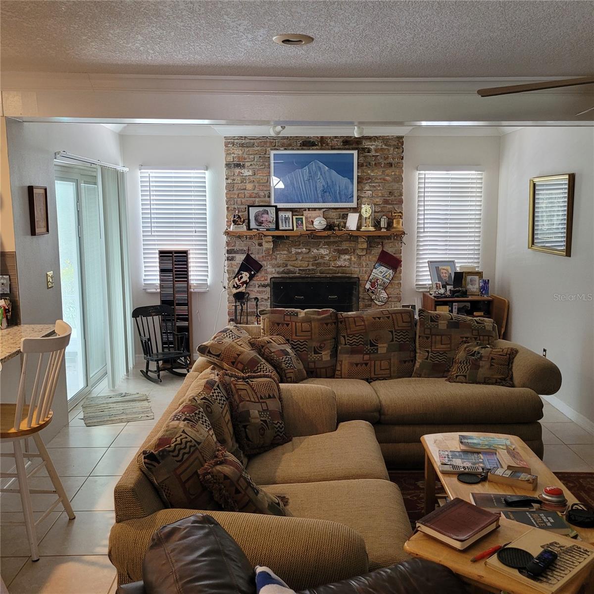 Image 5 of 19 For 8539 Clematis Lane