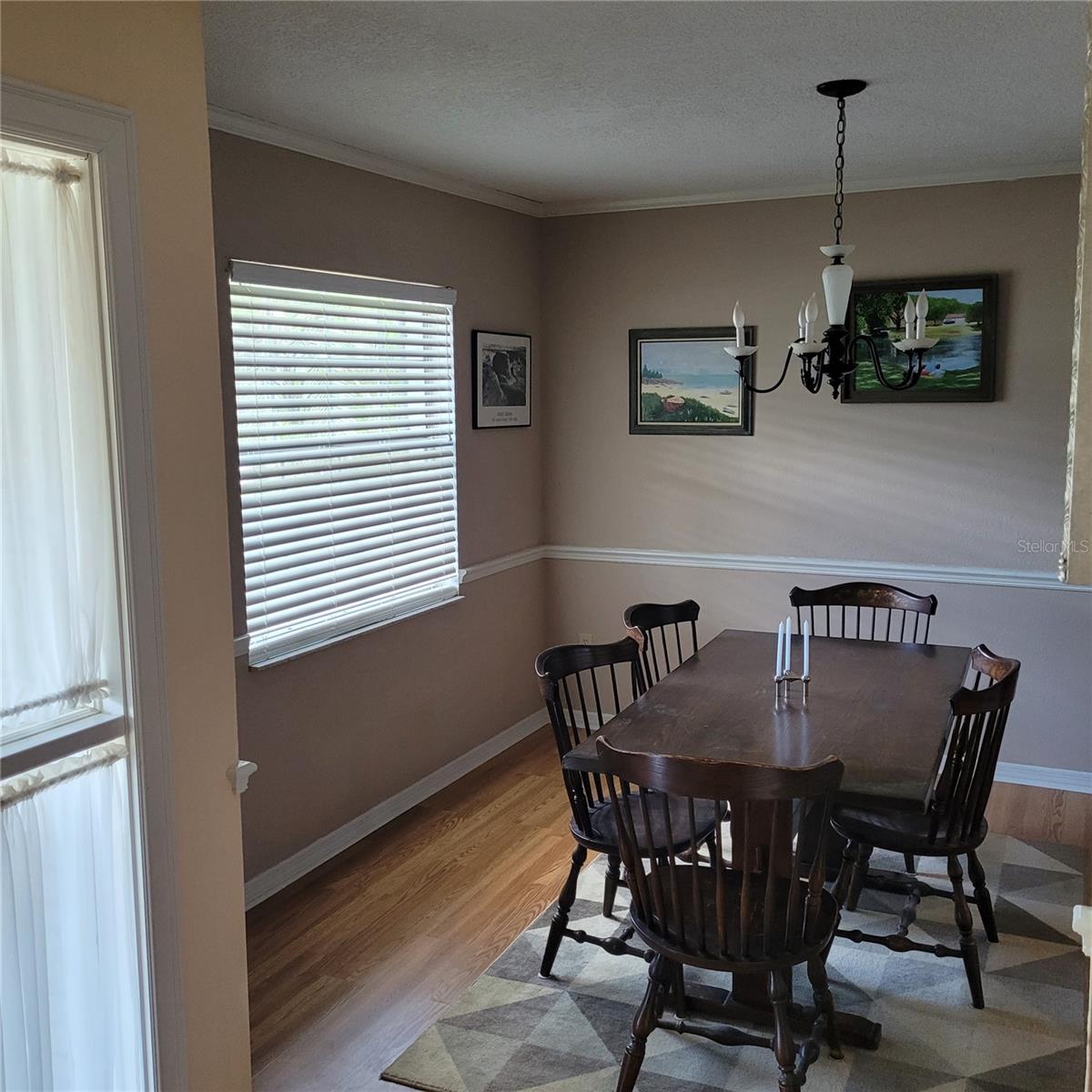 Image 8 of 19 For 8539 Clematis Lane