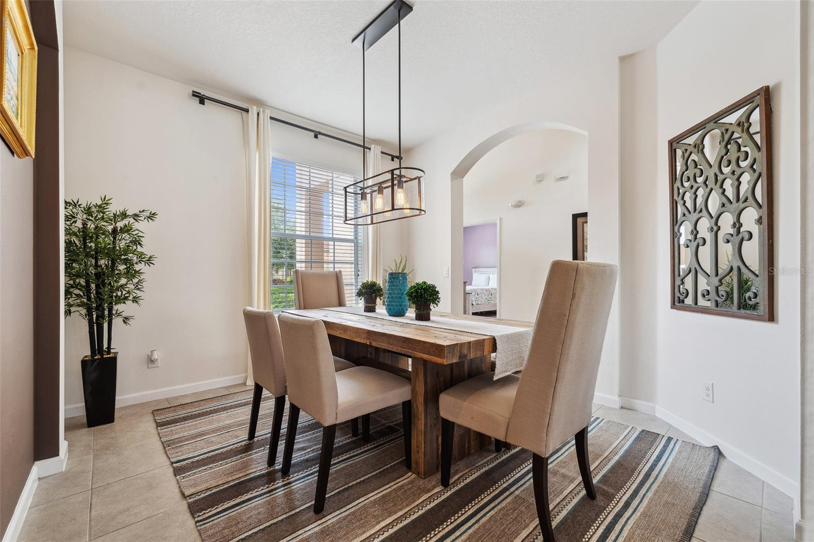 Image 10 of 42 For 4080 Oaktree Drive