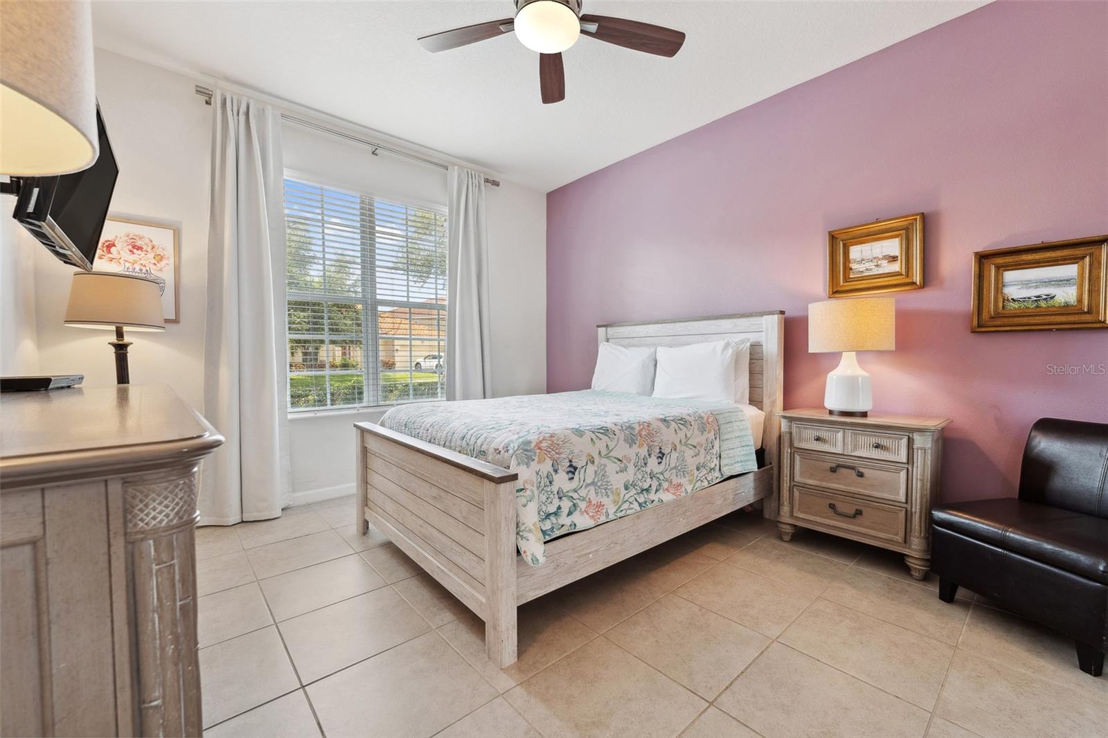 Image 16 of 42 For 4080 Oaktree Drive