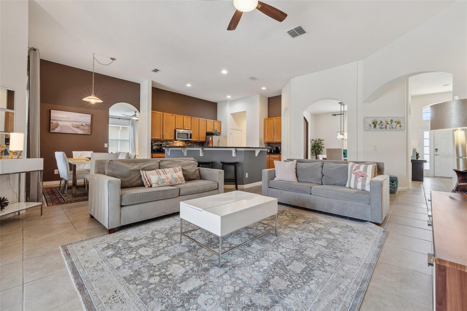 Image 7 of 42 For 4080 Oaktree Drive