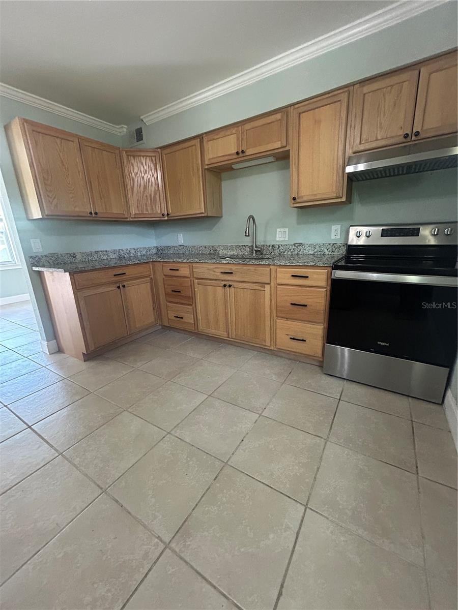 Image 7 of 11 For 218 Cypress Way