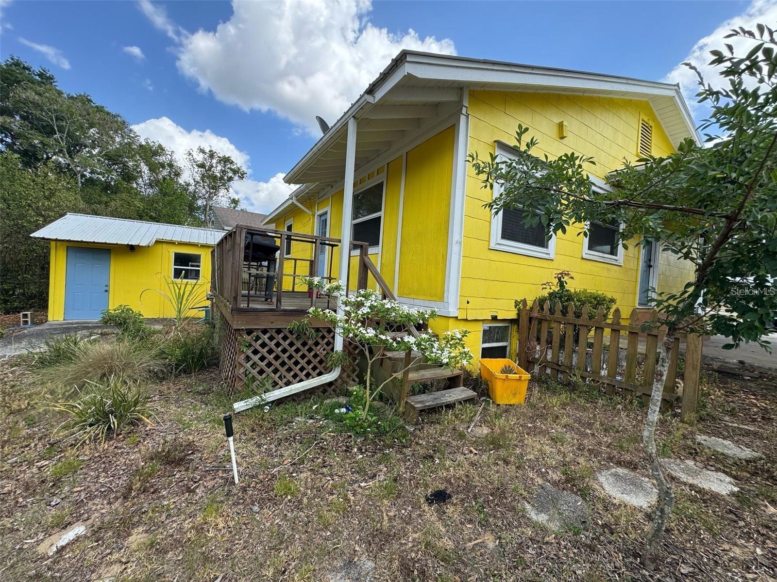 Image 11 of 35 For 825 Poinsettia Drive