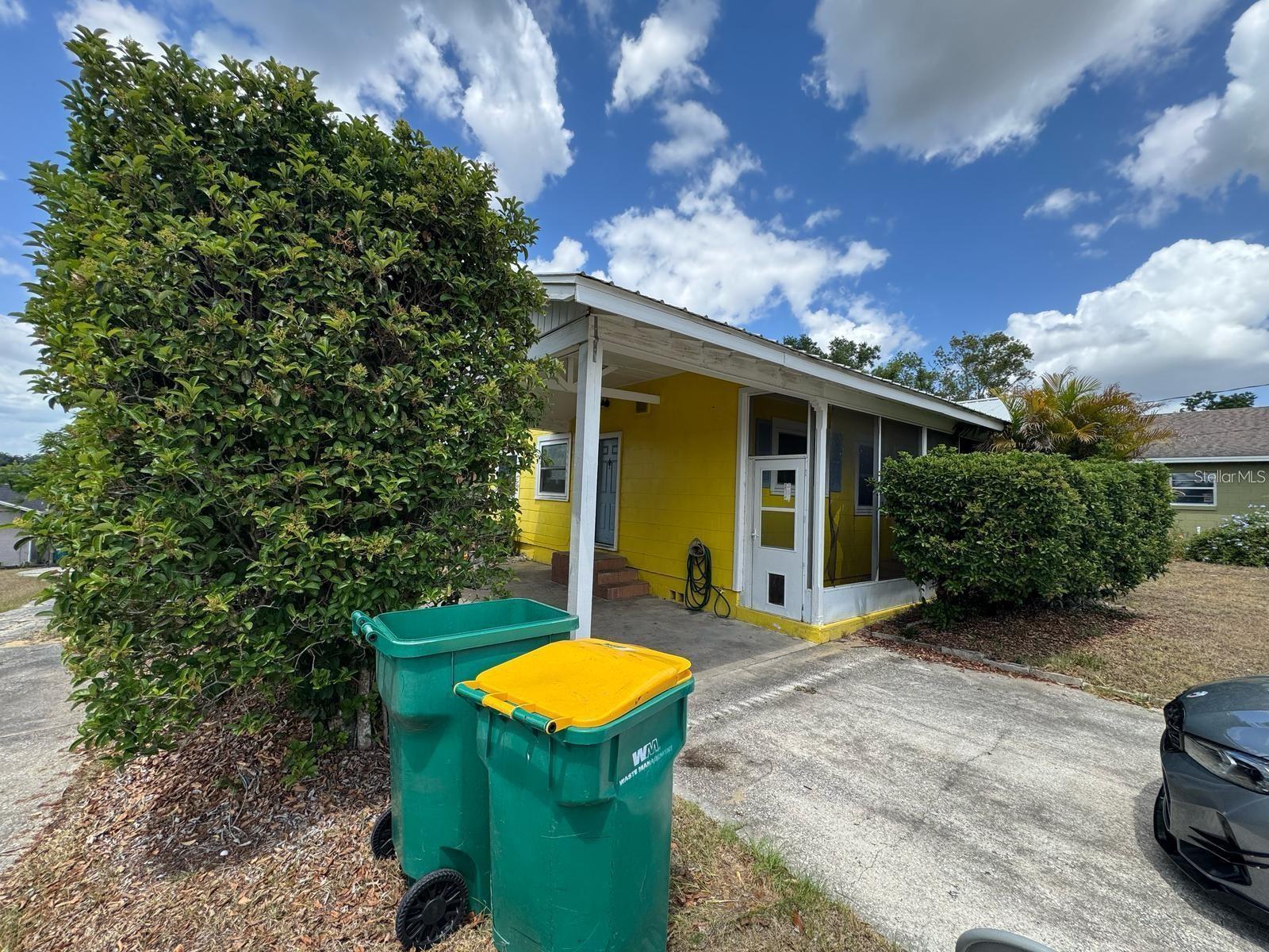 Image 2 of 35 For 825 Poinsettia Drive