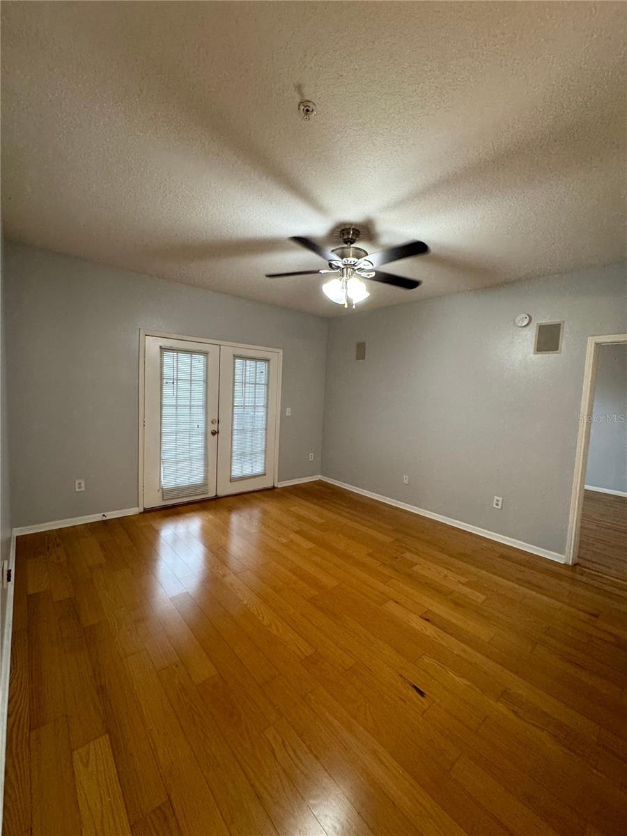 Image 5 of 24 For 14205 Falls Church Drive 2015