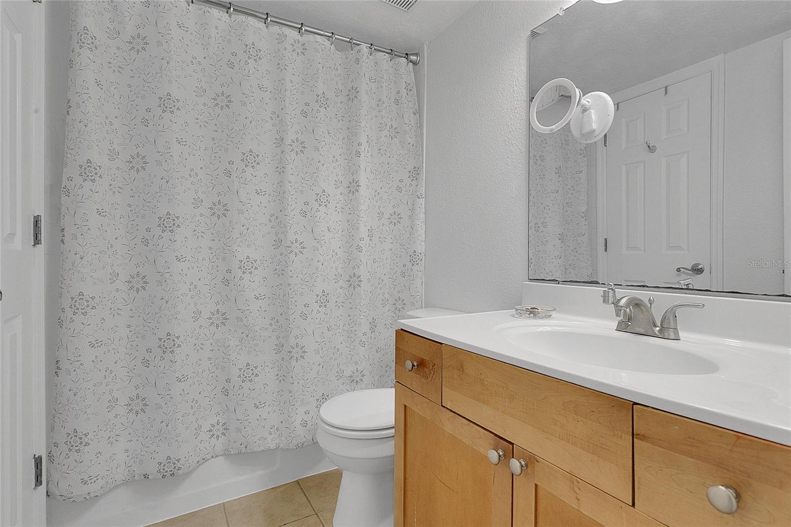 Image 12 of 32 For 758 Michigan Street 203