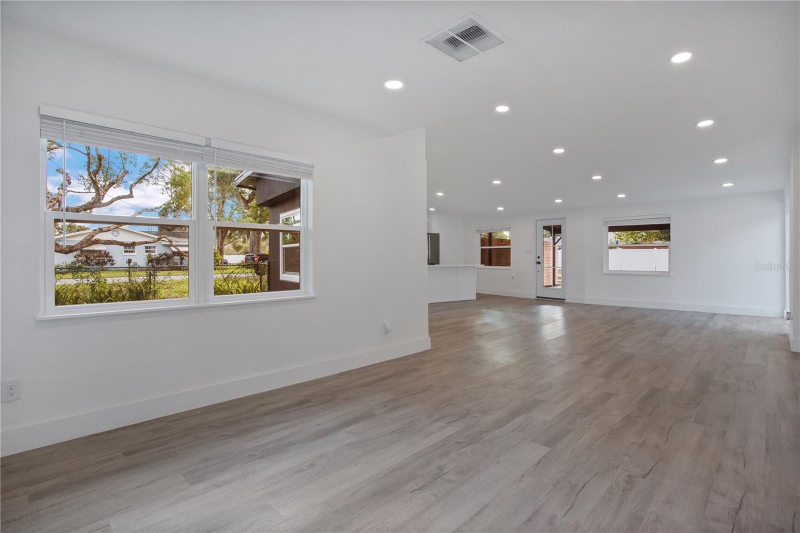 Image 11 of 42 For 4201 Mizell Street