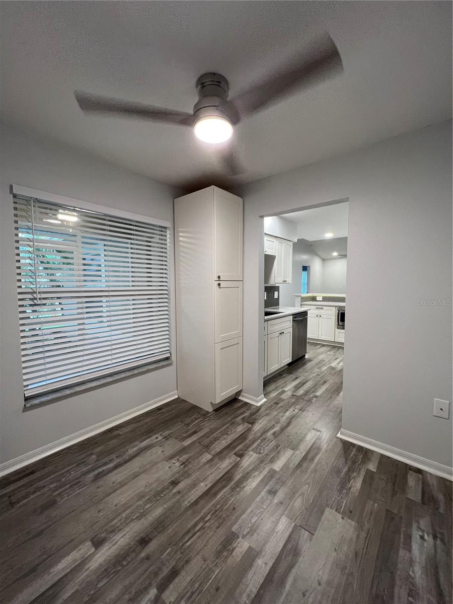 Image 3 of 15 For 813 Sleepy Harbour Drive 815