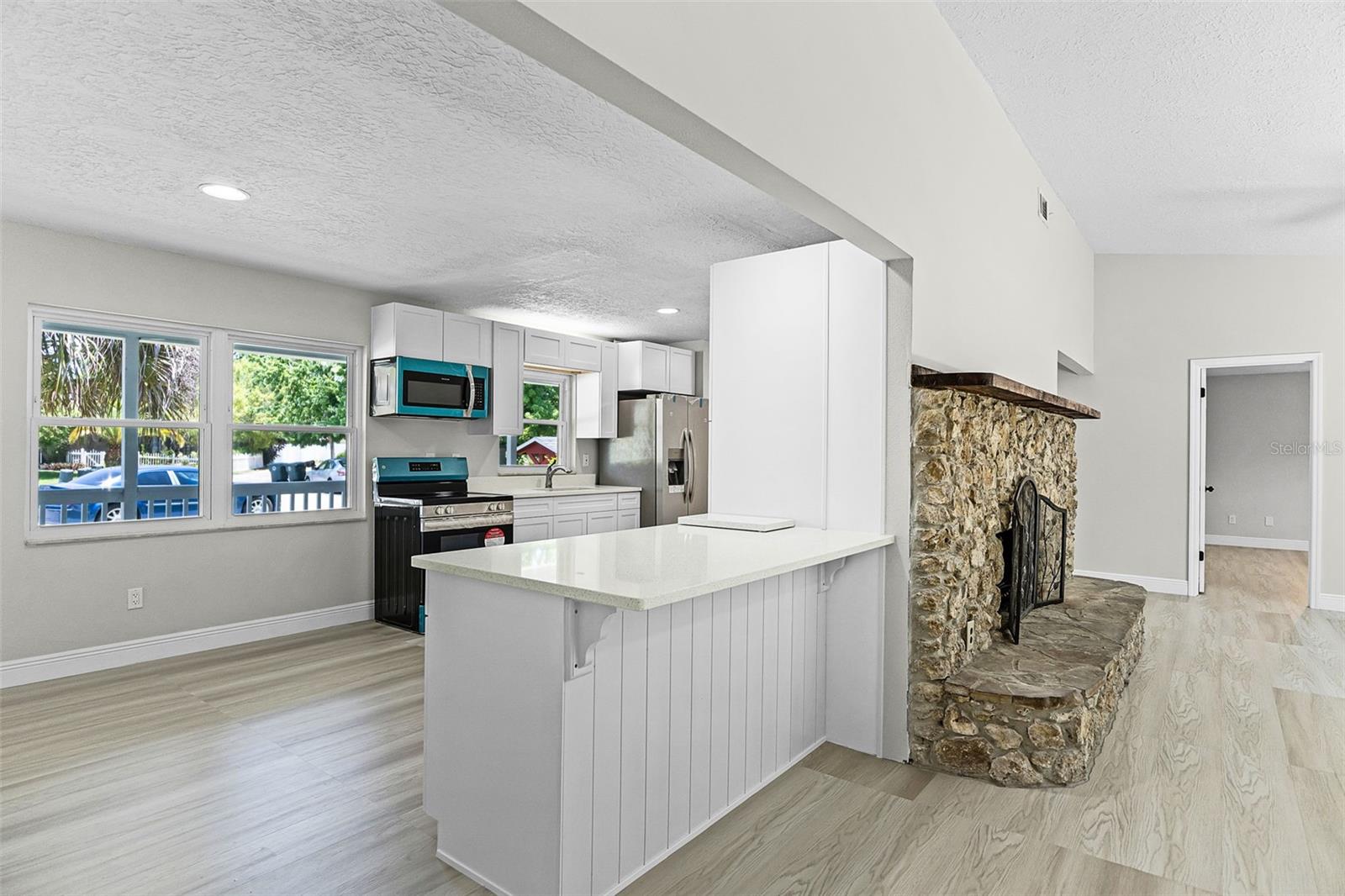 Image 11 of 35 For 174 Pine Grove Ct