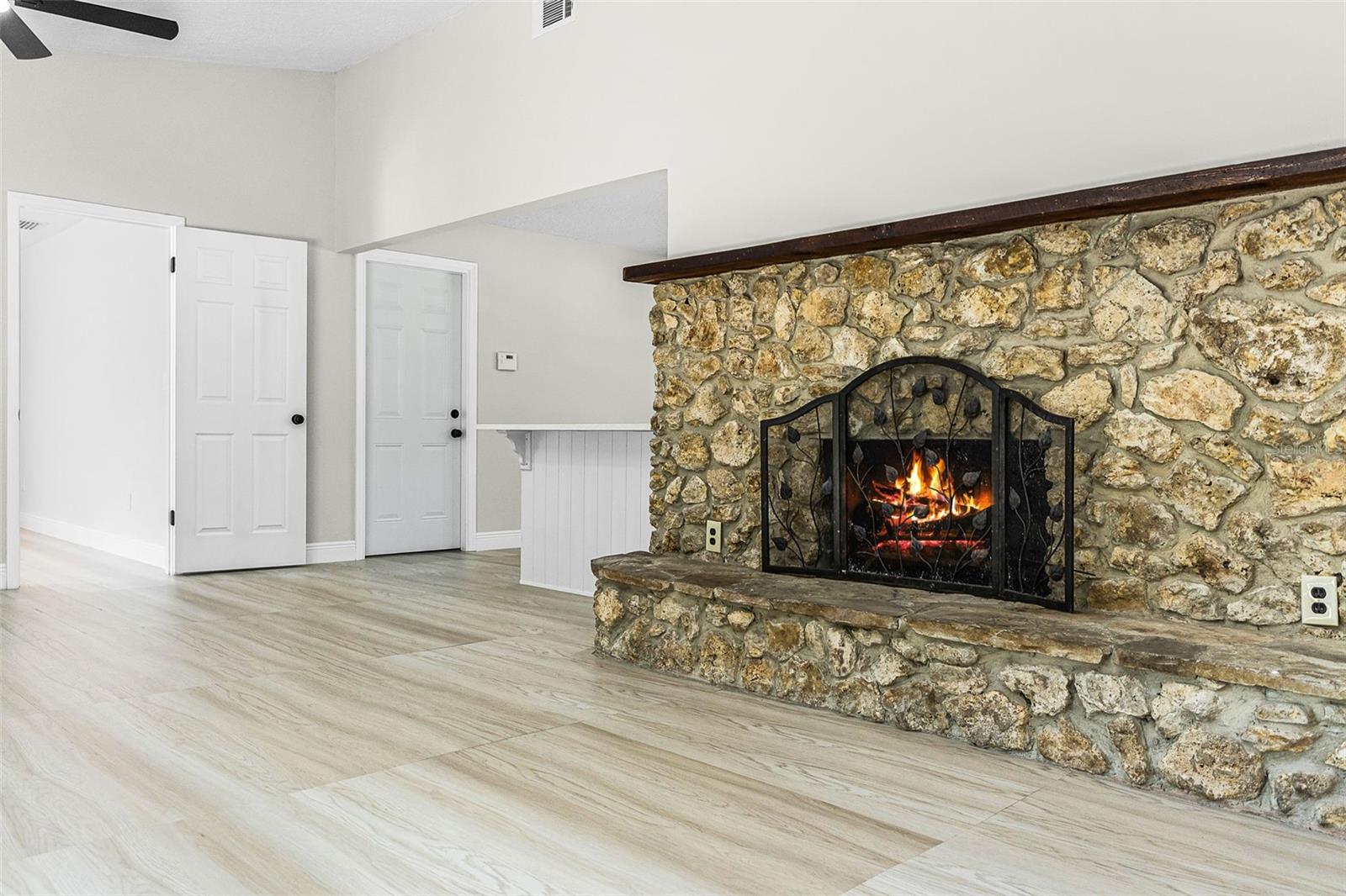 Image 14 of 35 For 174 Pine Grove Ct