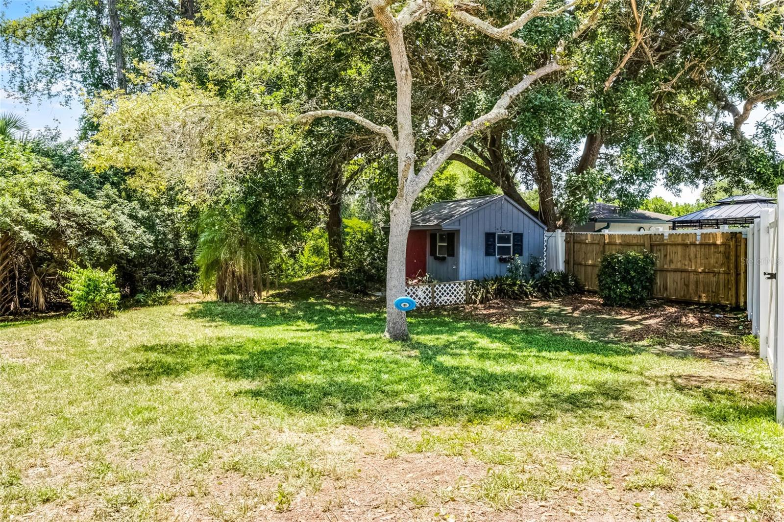 Image 28 of 35 For 174 Pine Grove Ct