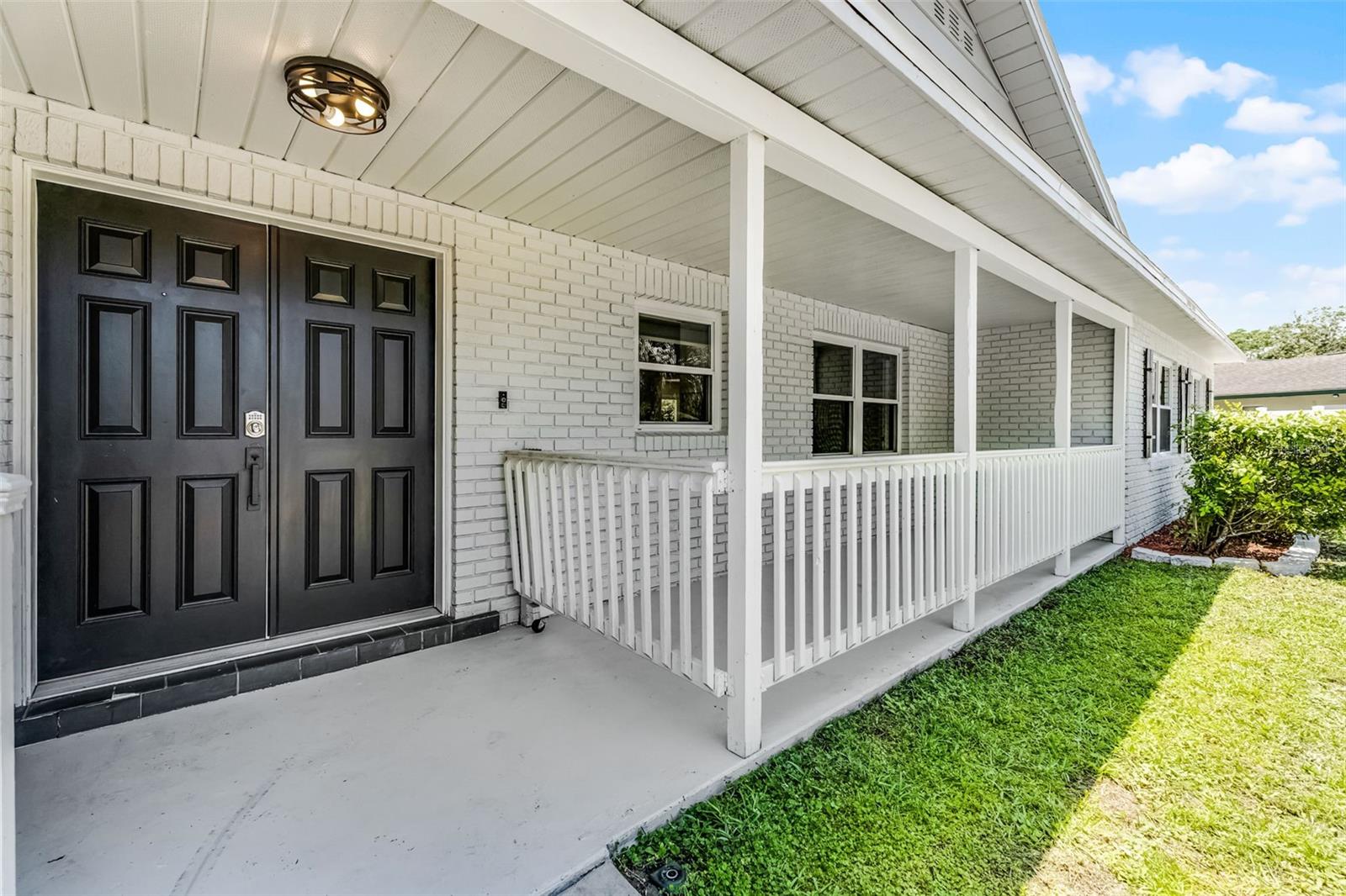 Image 4 of 35 For 174 Pine Grove Ct
