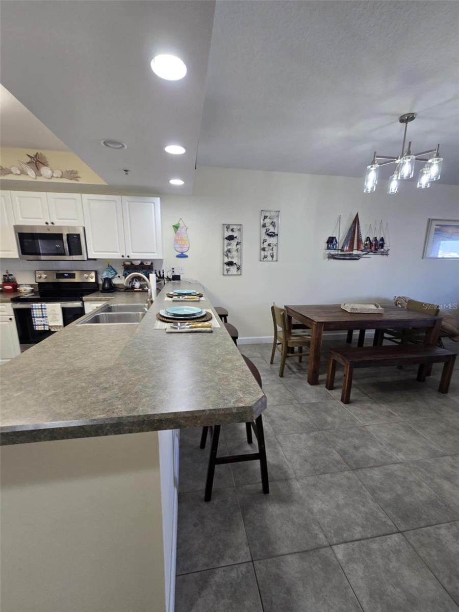 Image 20 of 79 For 5300 Atlantic Avenue 2-603
