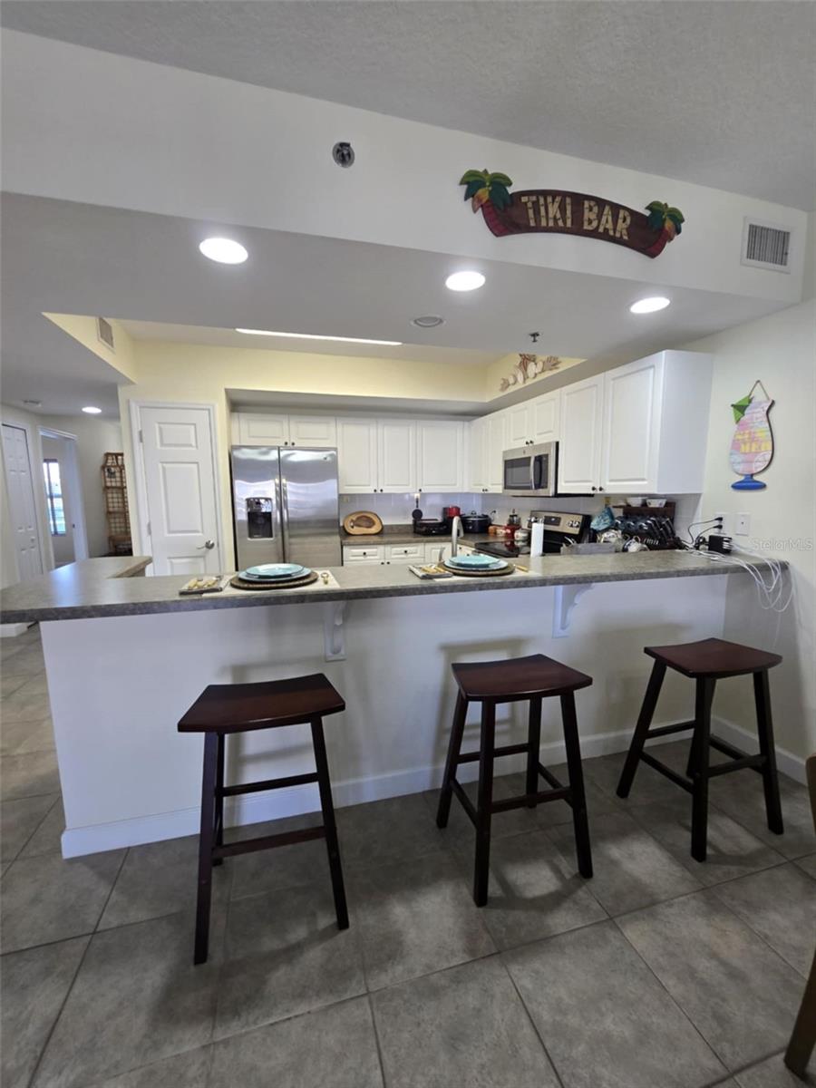 Image 22 of 79 For 5300 Atlantic Avenue 2-603