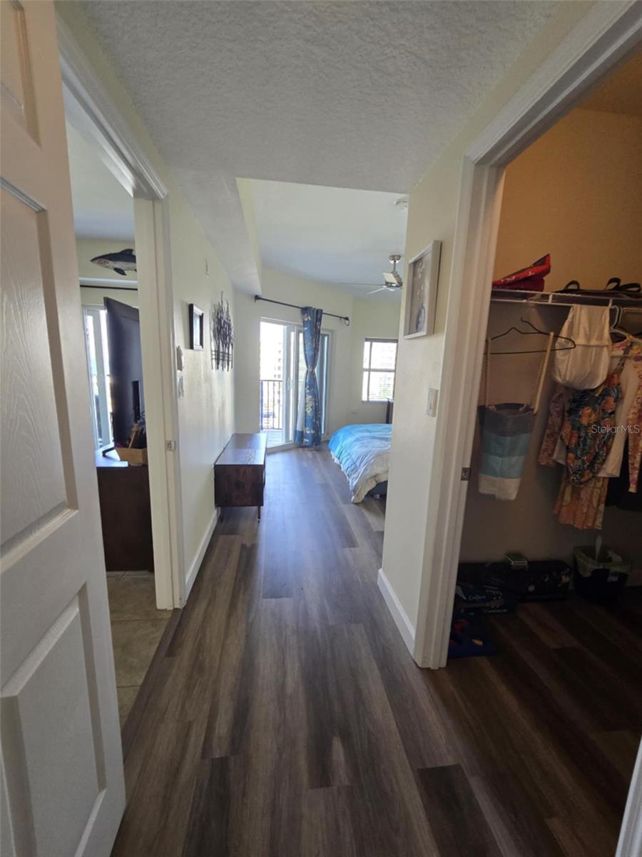 Image 27 of 79 For 5300 Atlantic Avenue 2-603