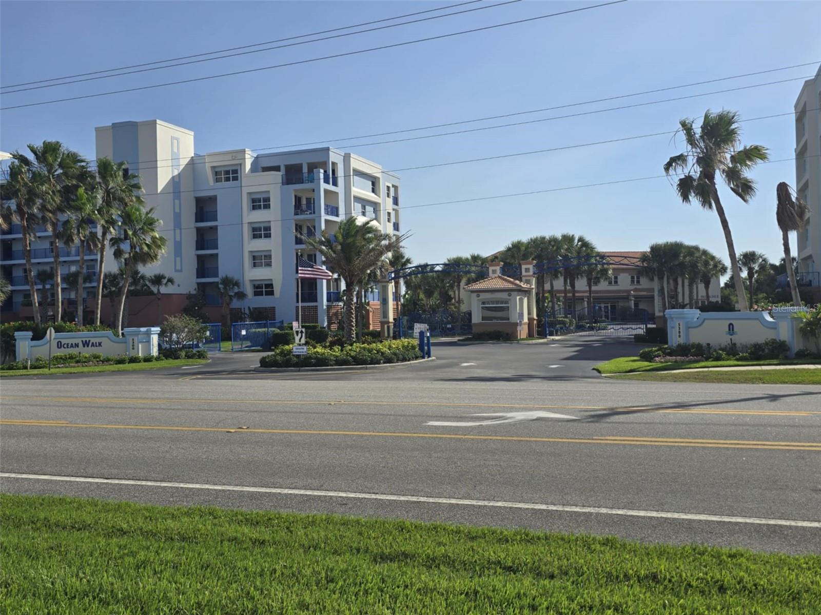 Image 3 of 79 For 5300 Atlantic Avenue 2-603