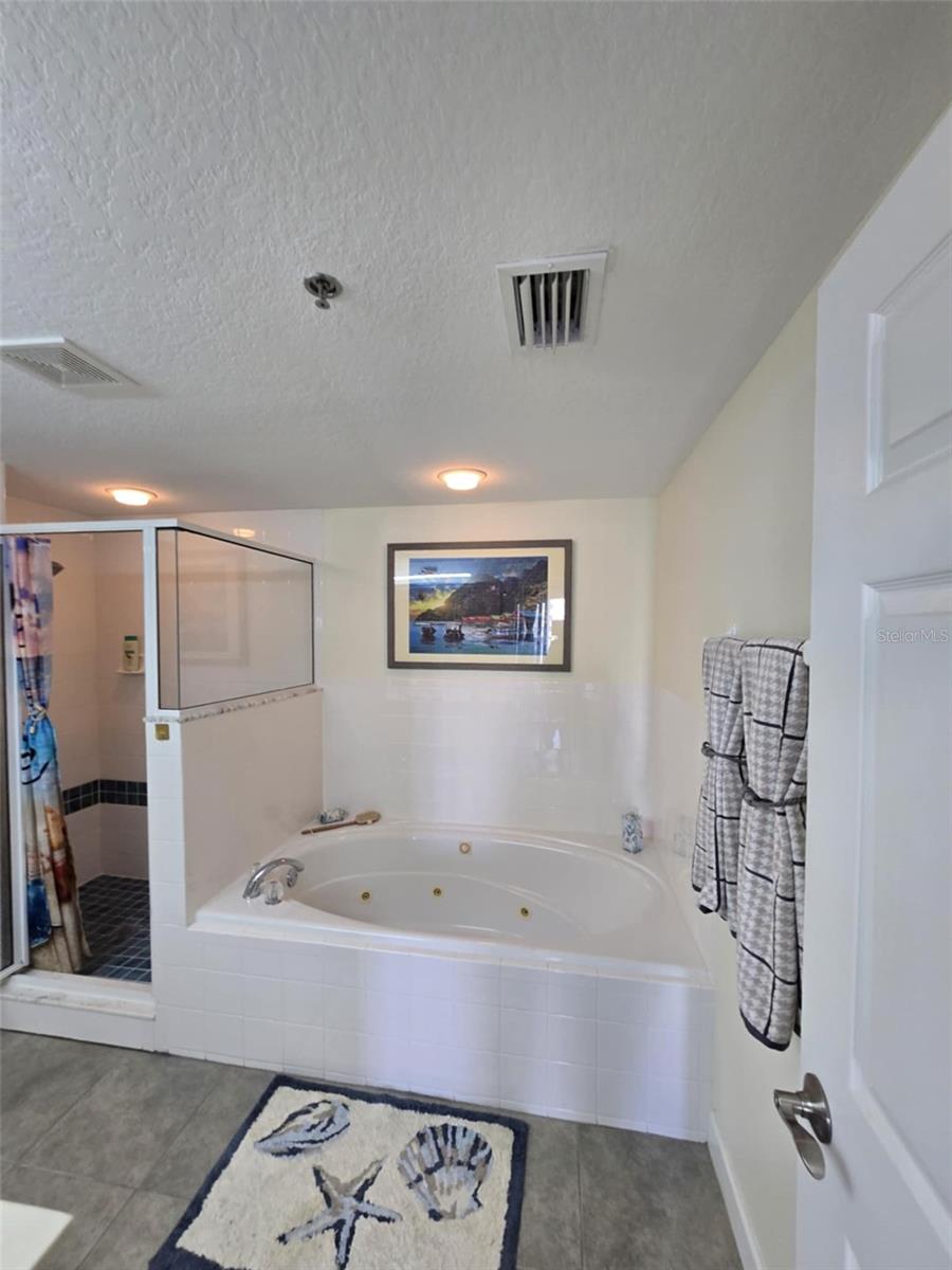 Image 30 of 79 For 5300 Atlantic Avenue 2-603