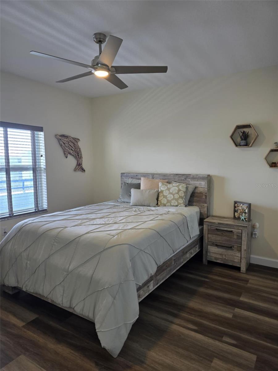 Image 36 of 79 For 5300 Atlantic Avenue 2-603