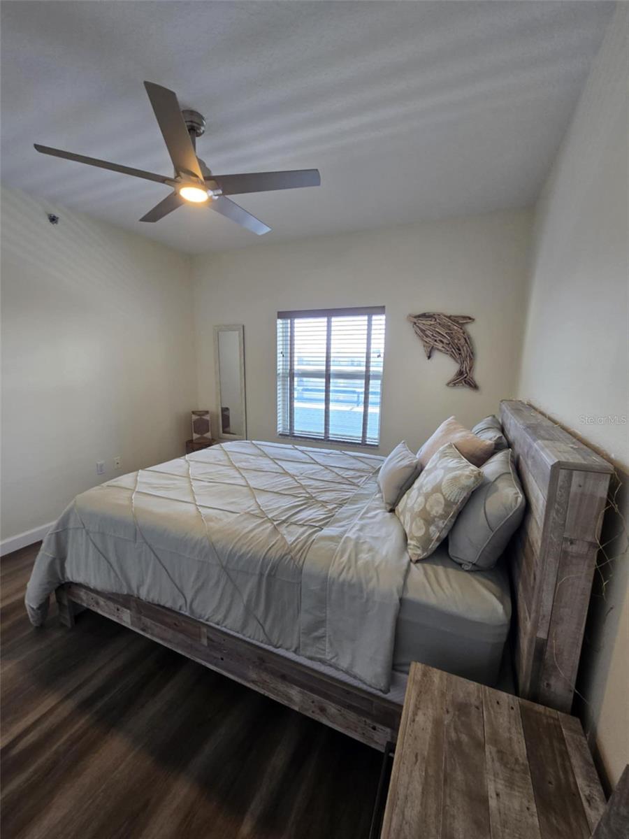 Image 37 of 79 For 5300 Atlantic Avenue 2-603