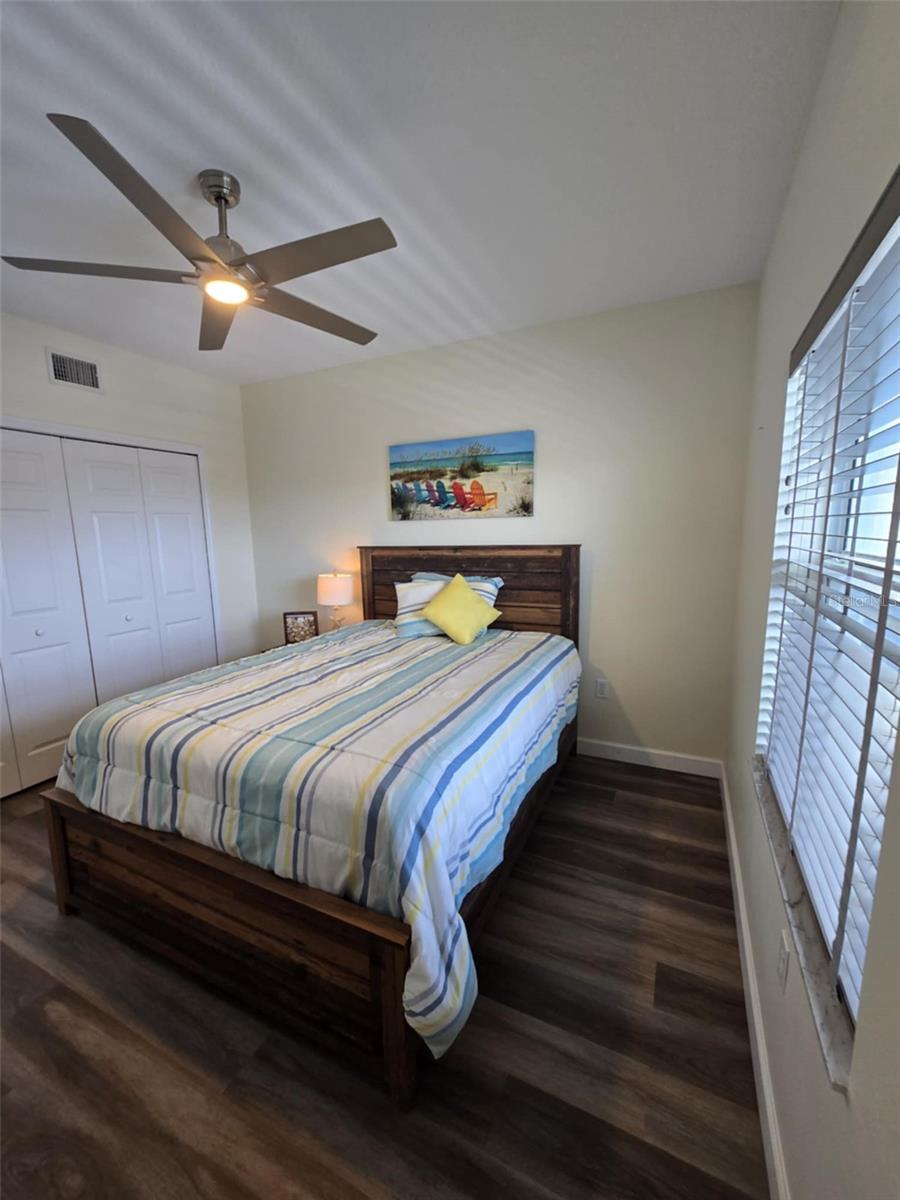 Image 38 of 79 For 5300 Atlantic Avenue 2-603