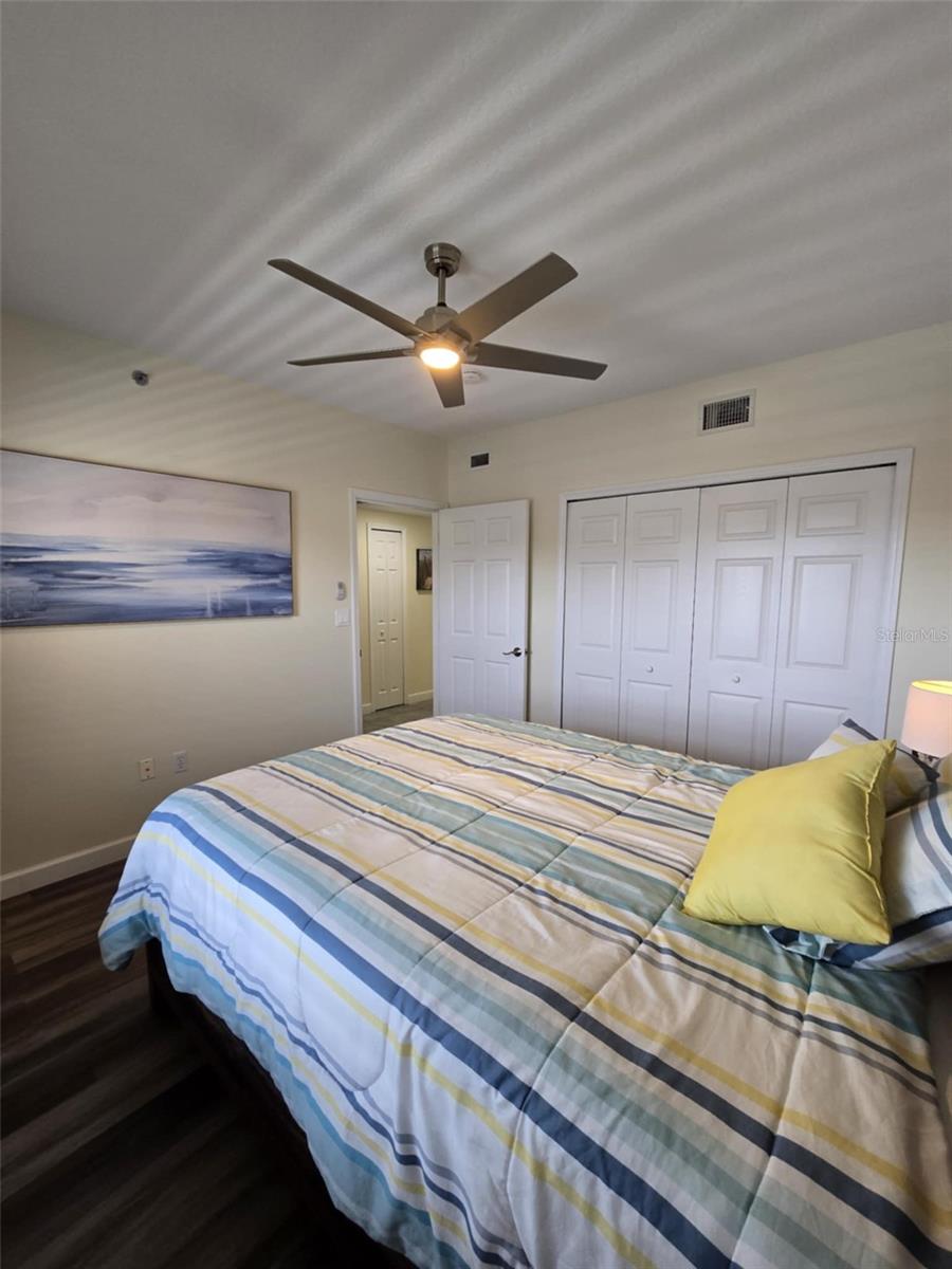 Image 39 of 79 For 5300 Atlantic Avenue 2-603