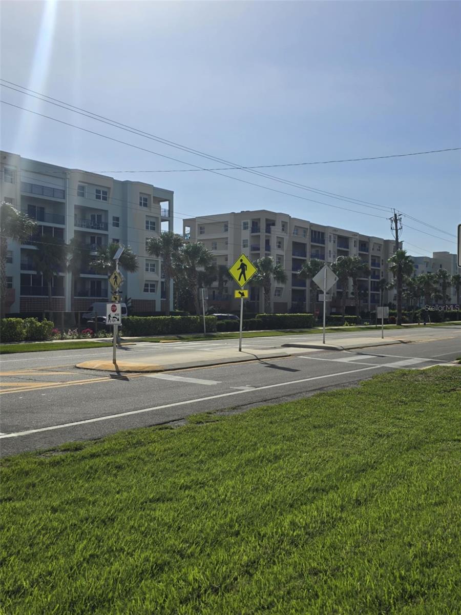 Image 4 of 79 For 5300 Atlantic Avenue 2-603