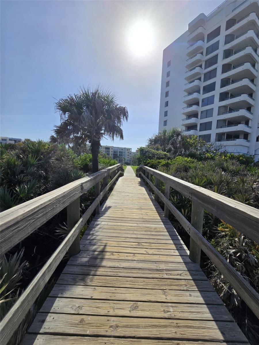 Image 63 of 79 For 5300 Atlantic Avenue 2-603