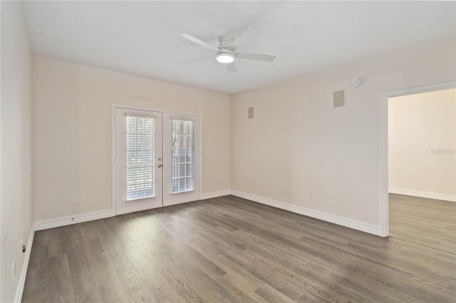 Image 13 of 29 For 14205 Falls Church Dr  2014